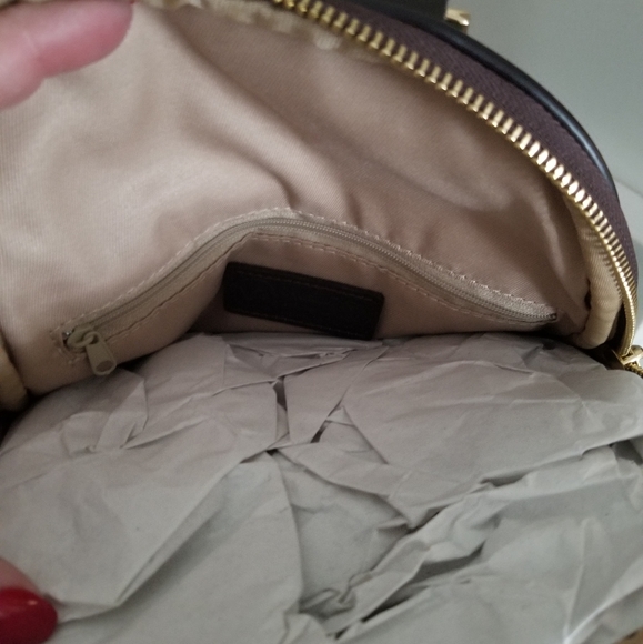 NWT 🇮🇹 Valentina Italian Green Pebbled leather Sling Backpack/Shoulder Bag - Picture 9 of 14